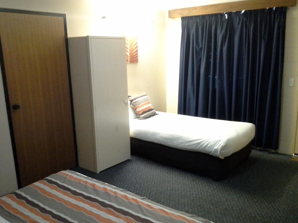 Hideaway Motor Inn Armidale Exterior photo